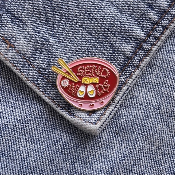 Send Nudes / Noods Enamel Pin - Picture 5 of 6